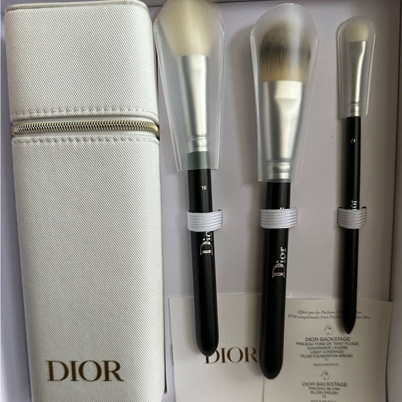 DIOR BACKSTAGE MAKE UP BRUSH SET/TRAVEL POUCH - Picture 1 of 2